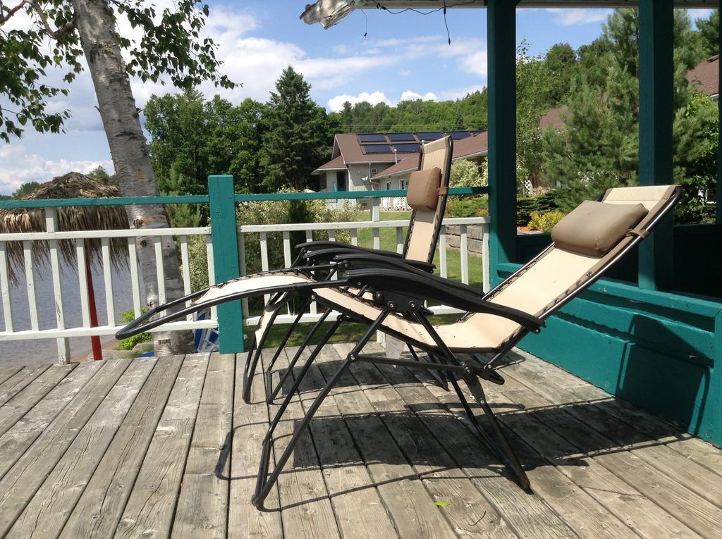 Algonquin Lakeside Inn Dwight Εξωτερικό φωτογραφία