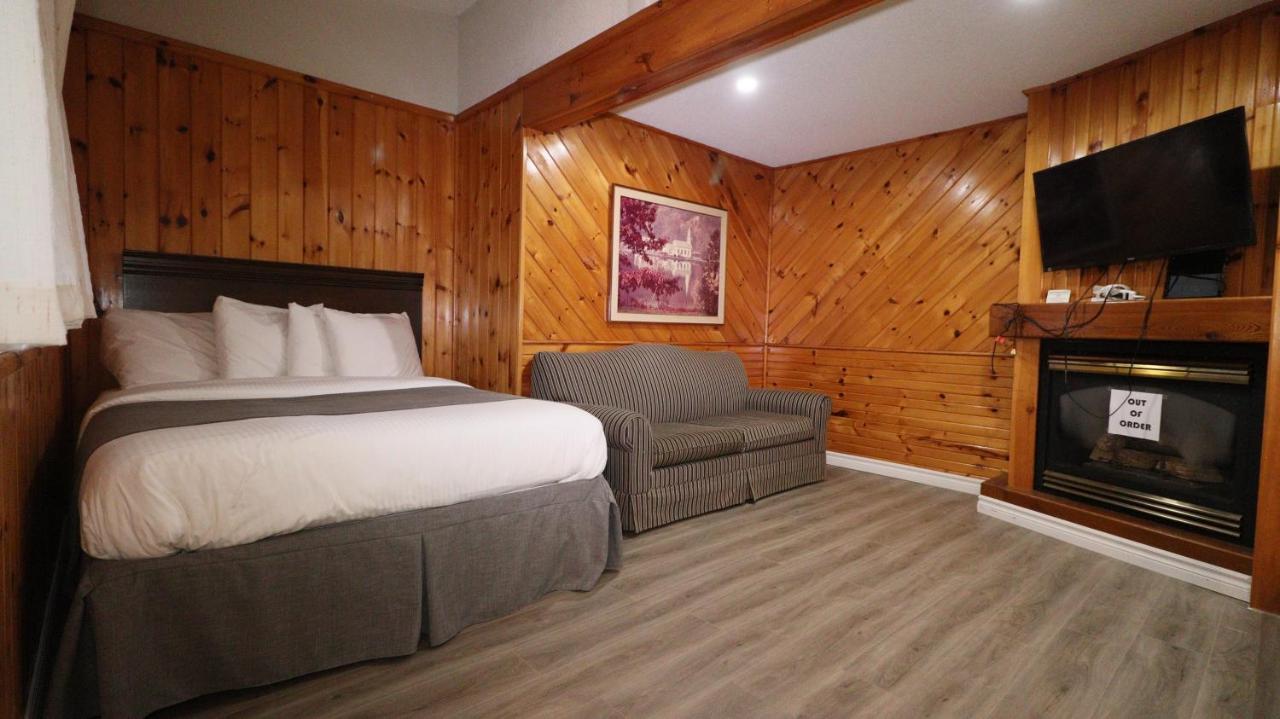 Algonquin Lakeside Inn Dwight Εξωτερικό φωτογραφία