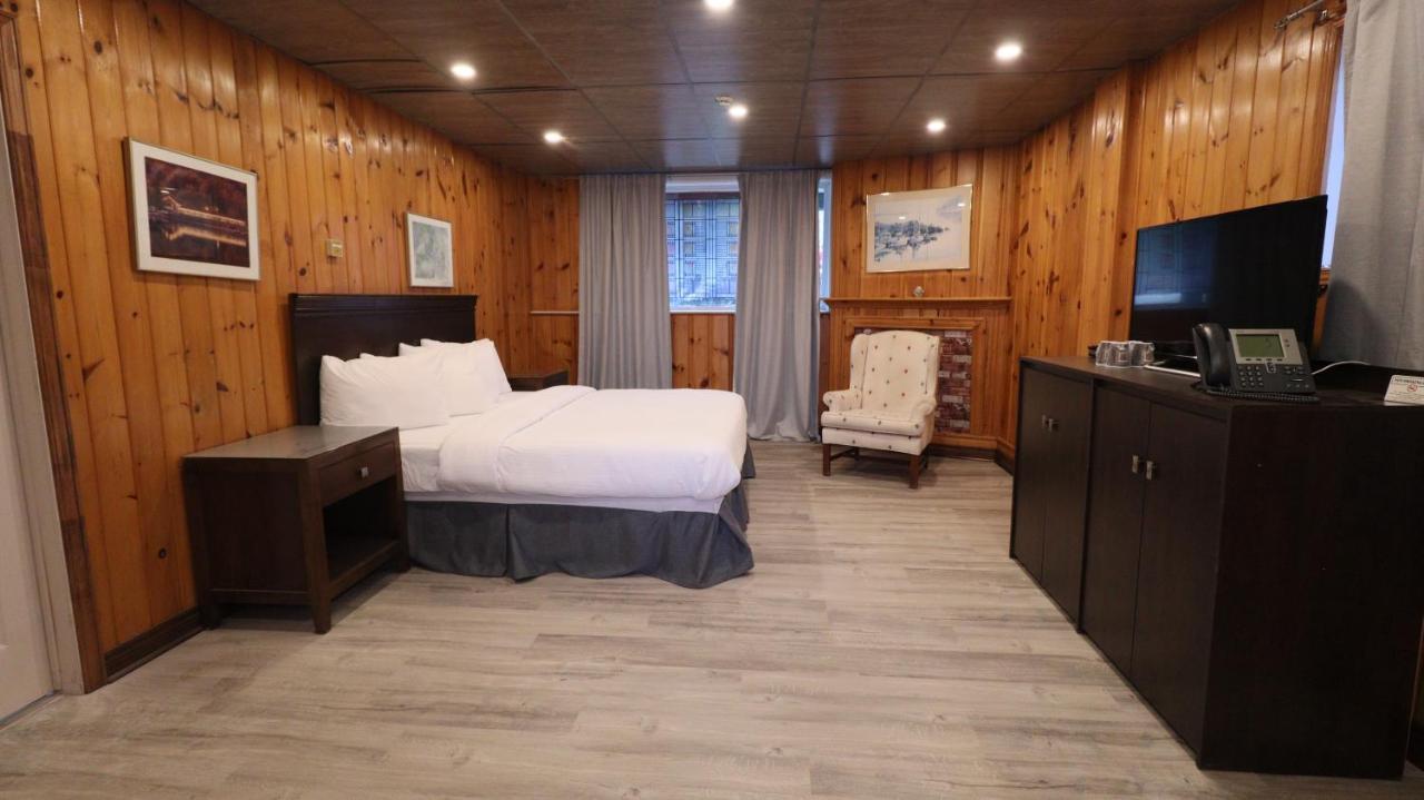 Algonquin Lakeside Inn Dwight Εξωτερικό φωτογραφία