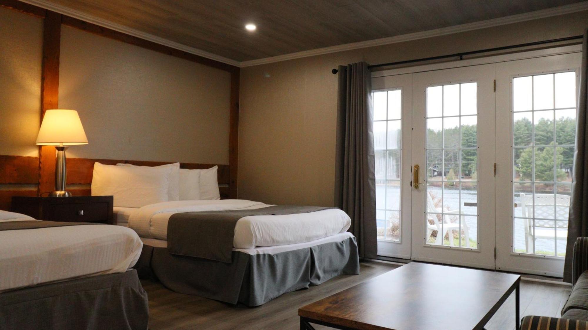 Algonquin Lakeside Inn Dwight Εξωτερικό φωτογραφία